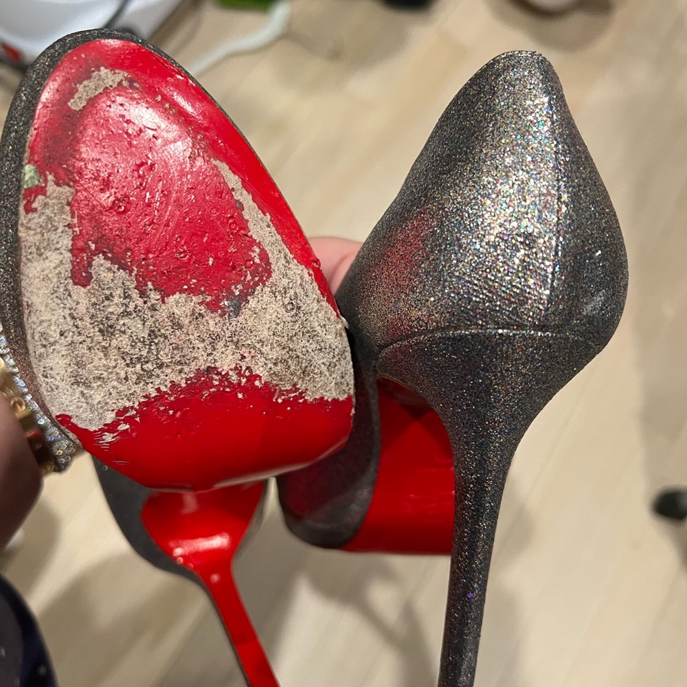 Silver Glitter christian louboutin heels in good condition - Picture 9 of 9